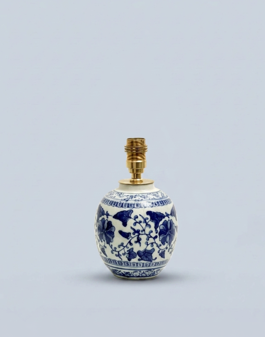 Chinoiserie Style Rechargeable Lamp
